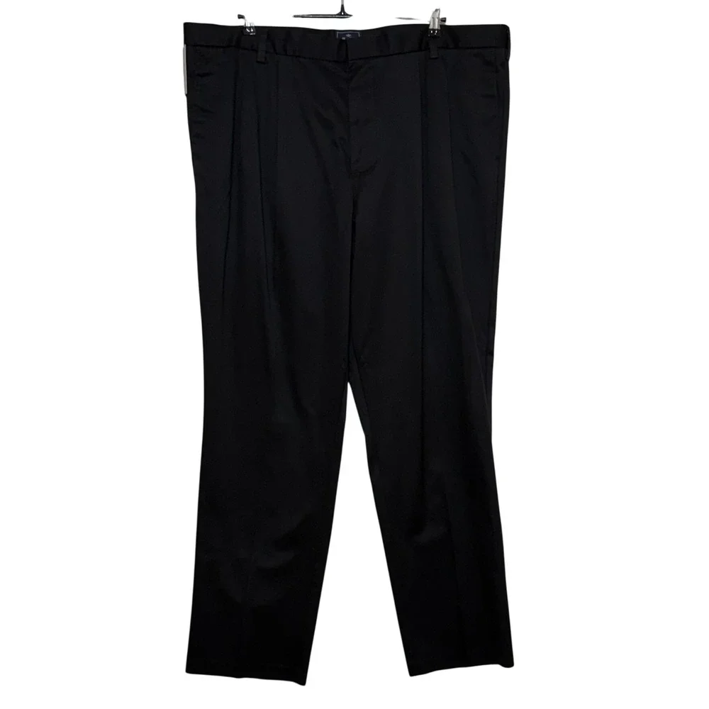 NEW Dockers Pant Men 44x32 Black D3 Classic Fit Pleated Signature Khaki Trousers